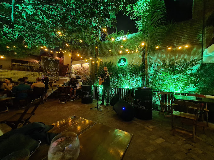 Bar 4 Kings Beer Garden
