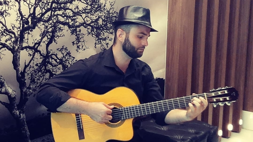 Cantor Edelvan Campos