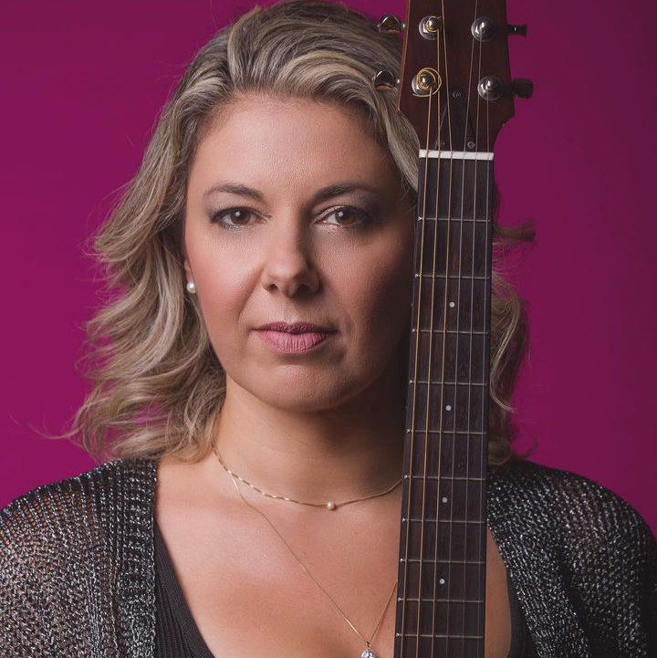 Luiza Balsini Violao E Voz