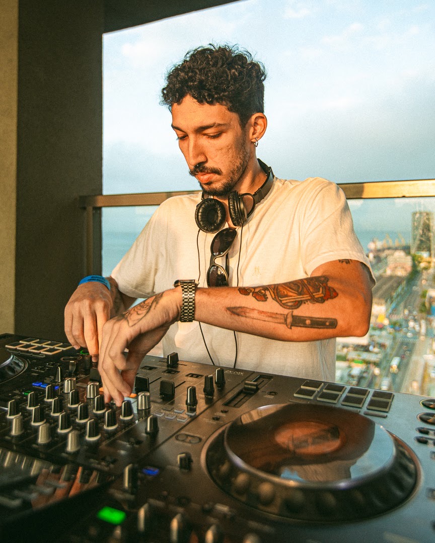 DJ Gazza